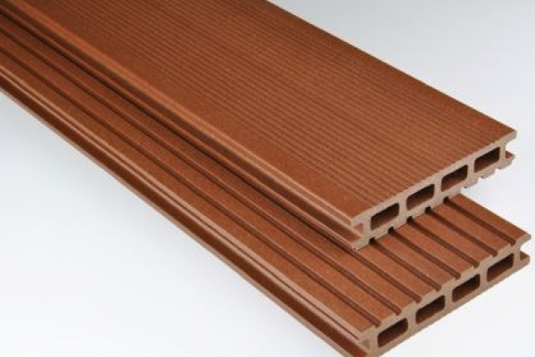 Planches de terrasse en bois-composite - Source : Korsche "Overview of the German Wood-Plastic Composite Industrie" - Anemon Strohmeyer, German Wood-Based Panel Industry (Biocomposites Conference Cologne)