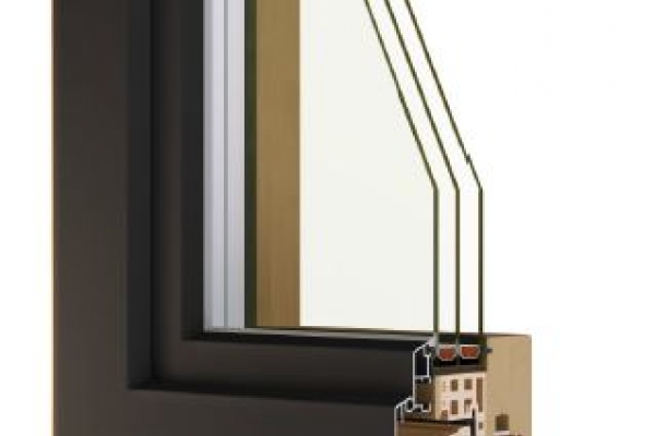 Isolation d'un châssis avec du bois-composite - Source : Stemeseder Laureat du Biocomposite Award 2017 (Biocomposites Conference Cologne)