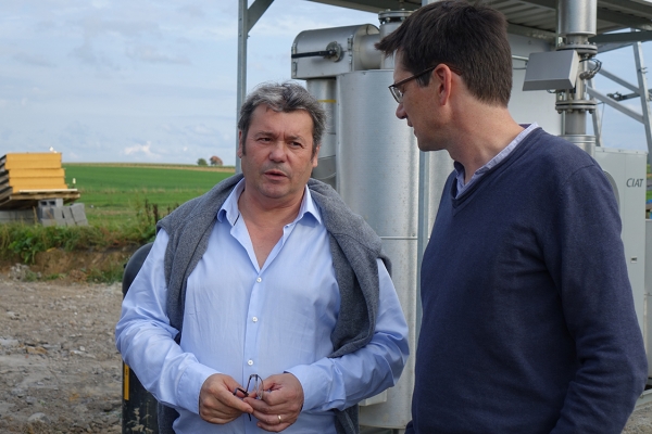 Philippe Hermand (Beeawall Sprl) et Bertrand Auquière (manager, ValBiom asbl)