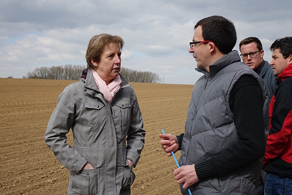 ©ValBiom - A gauche : l'échevine de l'Agriculture, Jeannine Denis ; à droite : Frédéric Vandeputte (CIPF)