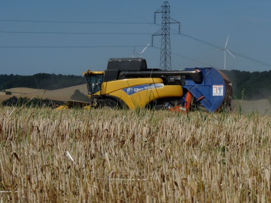 Récupérateur de menues pailles. ©Service Coop de France
